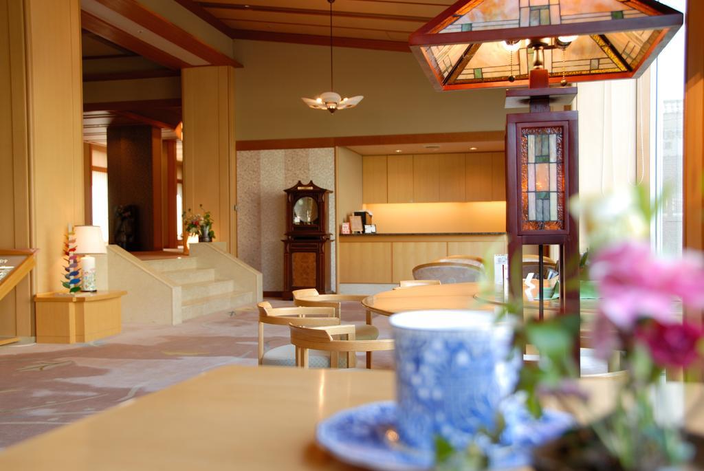 Minoya Hotel Yahiko Екстериор снимка
