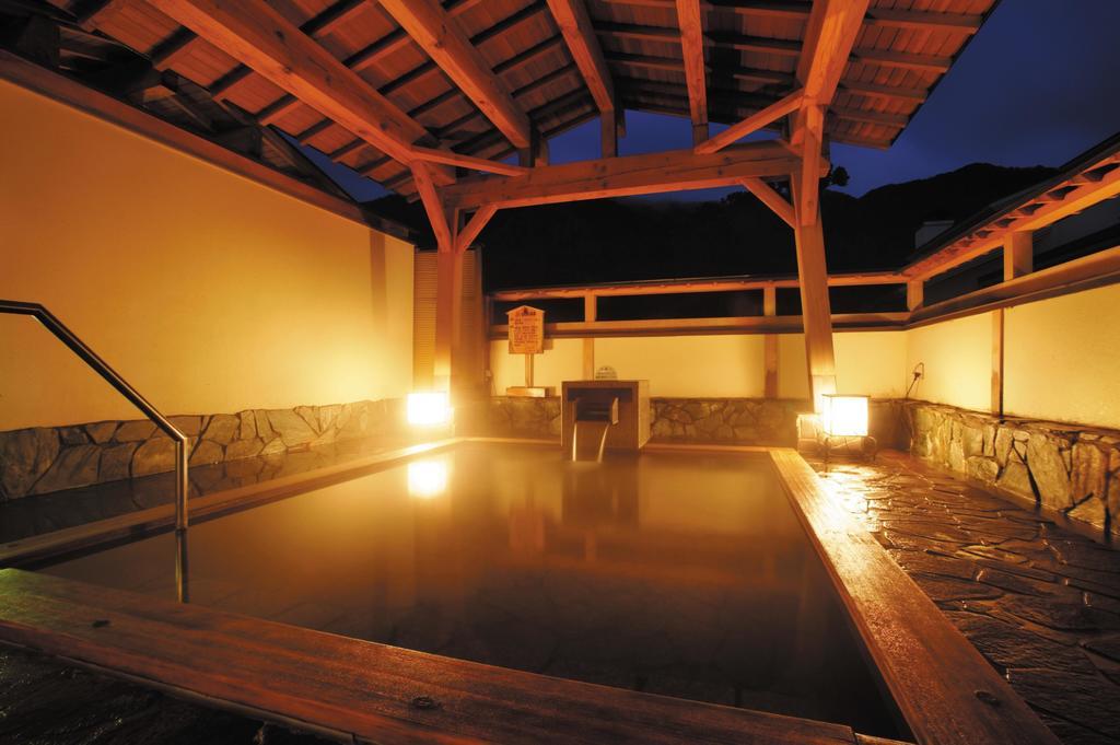 Minoya Hotel Yahiko Екстериор снимка